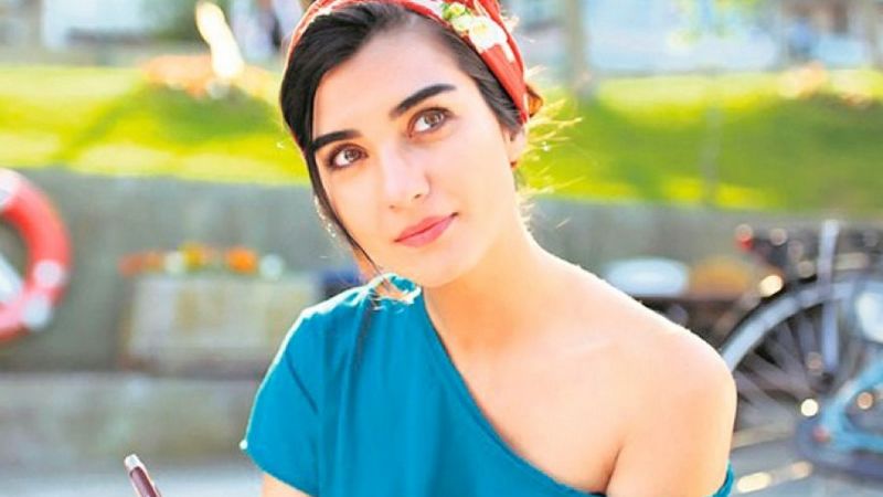 توبا بويوكستون - Tuba Buyukustun