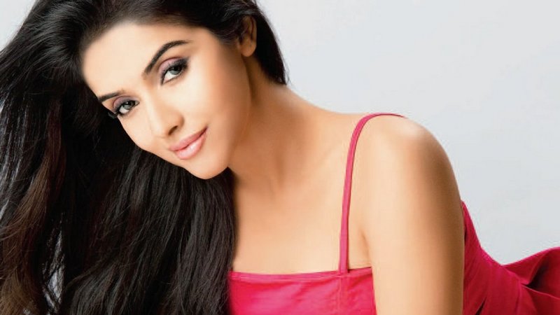 أسين ثوتومكال – Asin Thottumkal