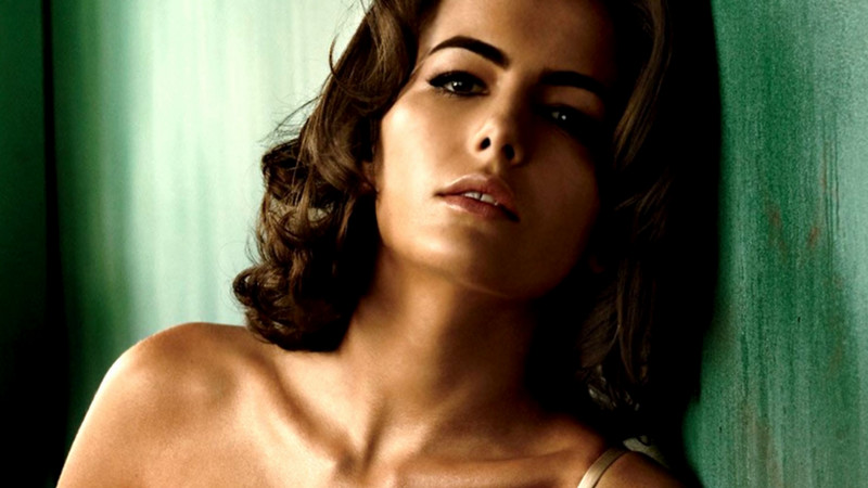 كاميلا بيل - Camilla Belle