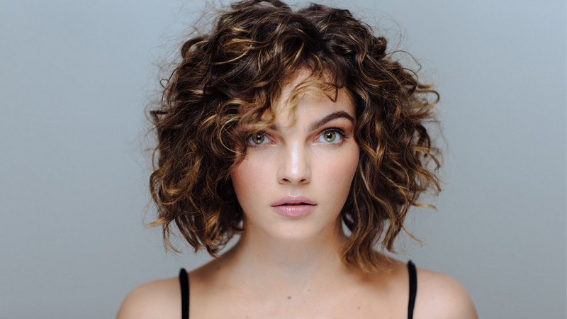 كامرين بيكوندوفا - Camren Bicondova