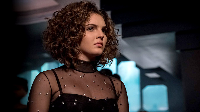 كامرين بيكوندوفا - Camren Bicondova