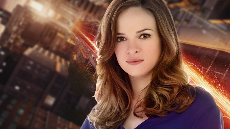 دانييل باناباكر - Danielle Panabaker