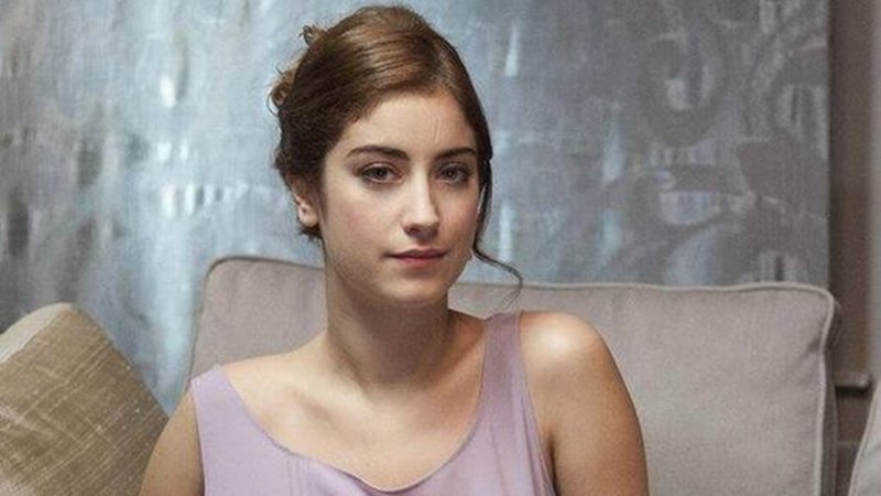 هازال كايا - Hazal Kaya