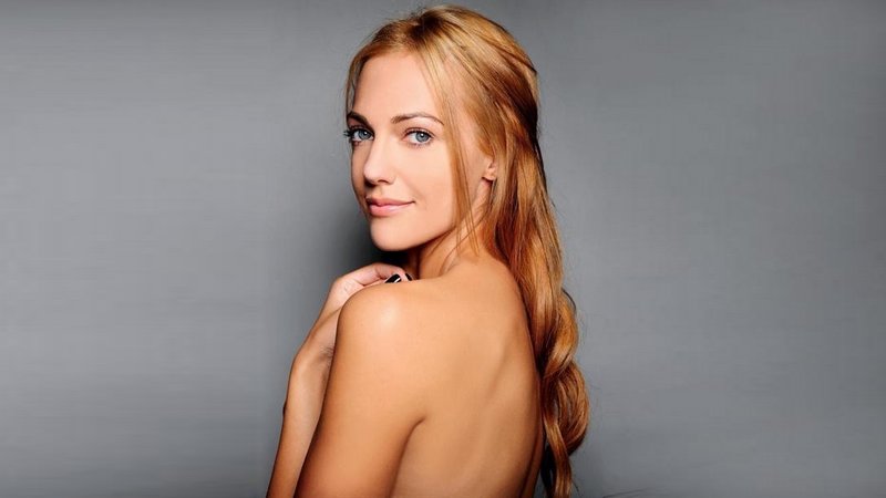 Meryem Uzerli 9