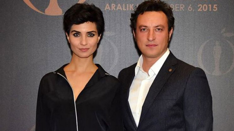 Tuba Buyukustun & Onur Saylak