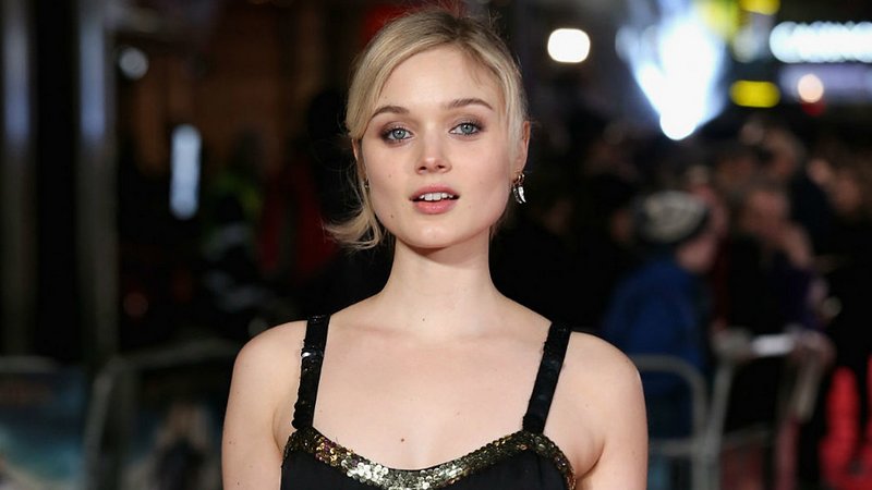 بيلا هيثكوت - Bella Heathcote