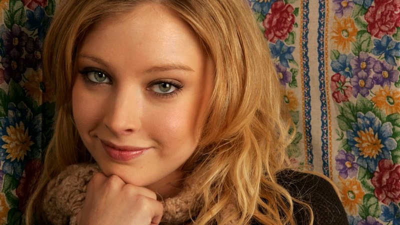 إليزابيث هارنويس Elisabeth Harnois