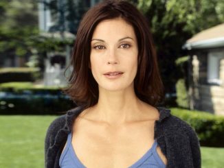 Teri Hatcher .jpg